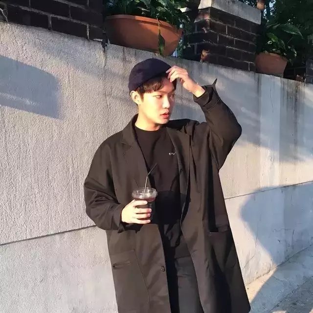 邰妍晨蓝