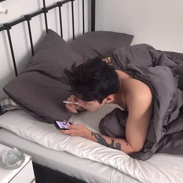 欧阳言鸿青