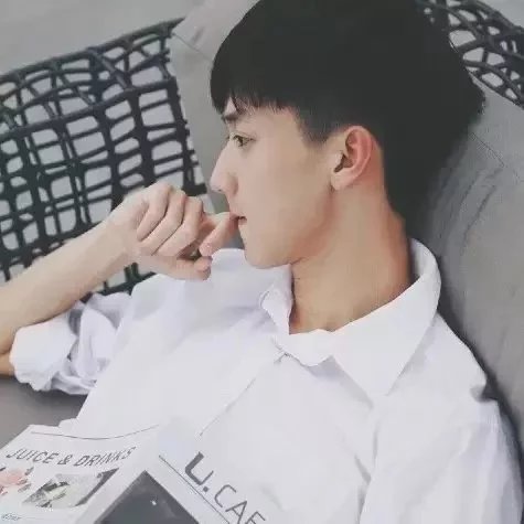 禄燕蓝维