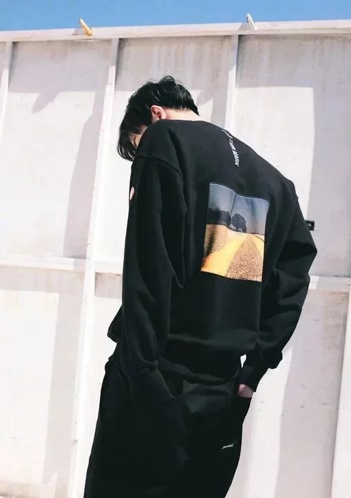 云超炎磊
