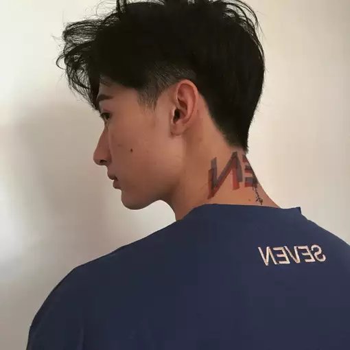 龚鹏浩妮