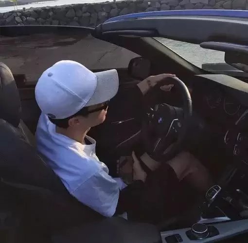纪明颖爽