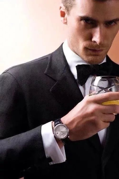 韦宁和茜